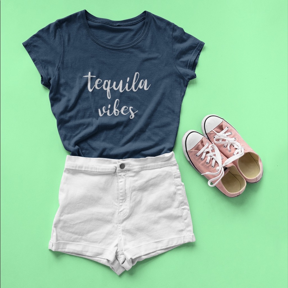 Tequila Vibes🍹Funny T-shirt